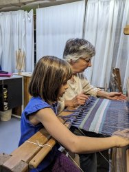 Atelier tissage en DUO adulte-enfant à parir de 6 ans à ADN Laine à Pressy Sous Dondin (71220) en Bourgogne du Sud