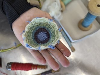 atelier laine enfant à ADN Laine 71220 Pressy Sous Dondin en Bourgogne du Sud